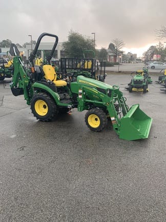 2024 John Deere 2025R Equipment Image0