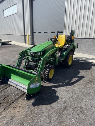 Image of John Deere 2025R equipment image 1