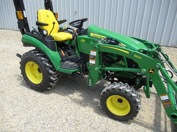 Image of John Deere 2025R equipment image 4