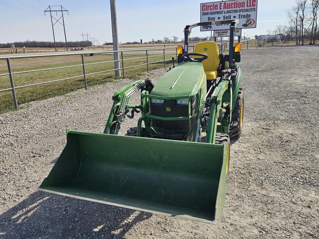 Image of John Deere 2025R equipment image 1