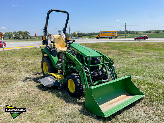 Image of John Deere 2025R equipment image 3