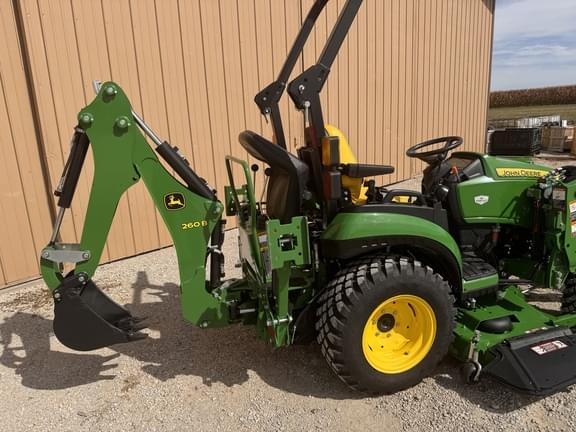 Image of John Deere 2025R equipment image 2