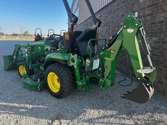 Image of John Deere 2025R equipment image 4