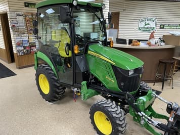 Main image John Deere 2025R