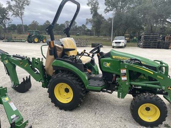 Image of John Deere 2025R equipment image 3