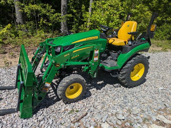 2023 John Deere 2025R Image