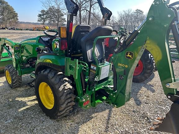 Image of John Deere 2025R equipment image 3