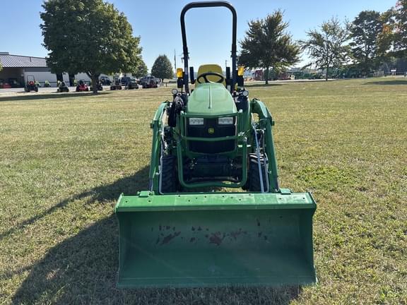 Image of John Deere 2025R equipment image 2