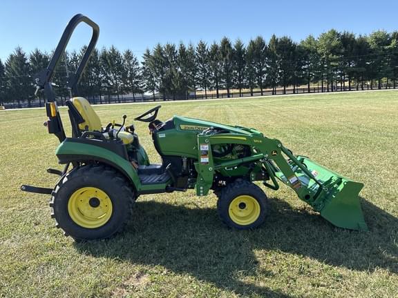 Image of John Deere 2025R equipment image 4
