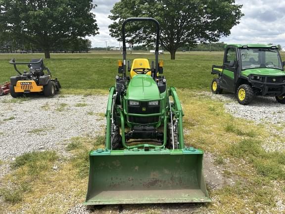 Image of John Deere 2025R equipment image 1