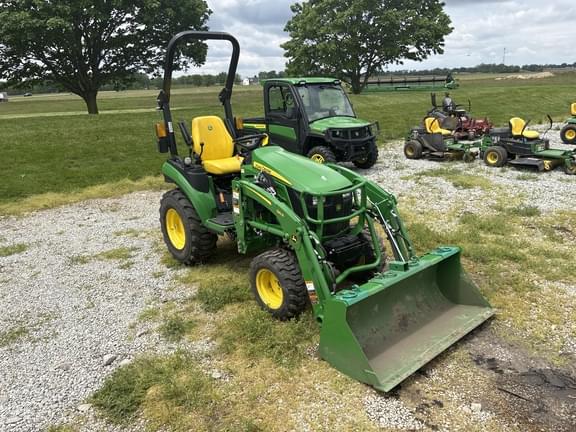Image of John Deere 2025R equipment image 2