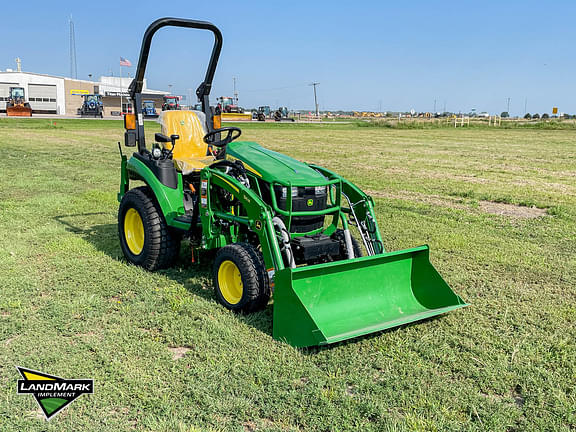 Image of John Deere 2025R equipment image 2