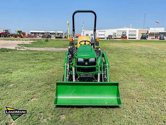 Image of John Deere 2025R equipment image 1