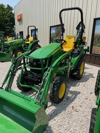 Main image John Deere 2025R