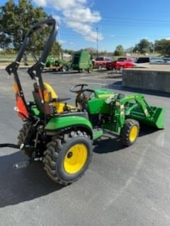 Image of John Deere 2025R equipment image 4