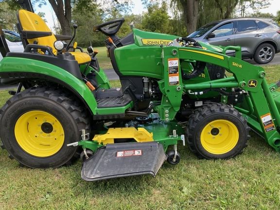 2023 John Deere 2025R Equipment Image0