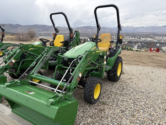 2023 John Deere 2025R Equipment Image0