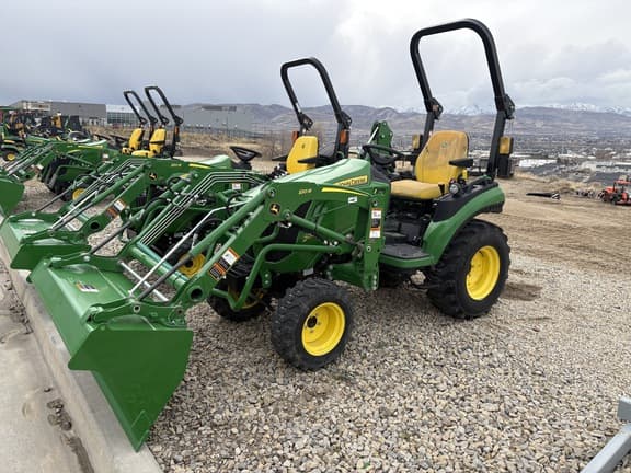 Image of John Deere 2025R equipment image 1