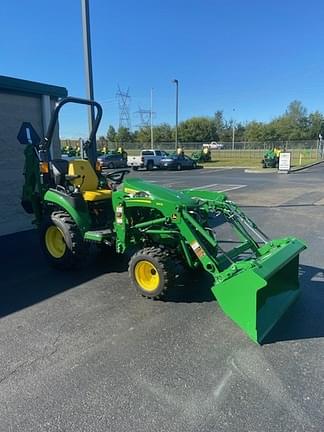 Image of John Deere 2025R equipment image 1