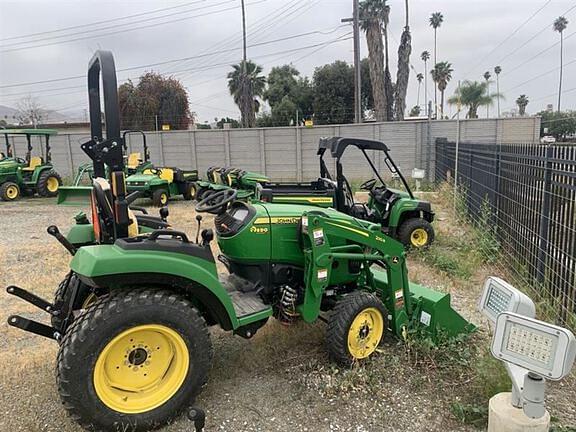 Image of John Deere 2032R equipment image 2