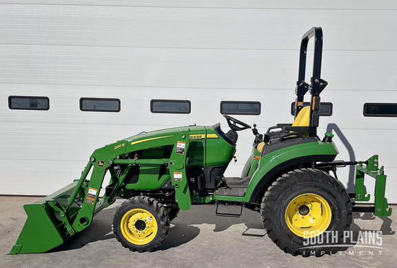 2023 John Deere 2032R Equipment Image0