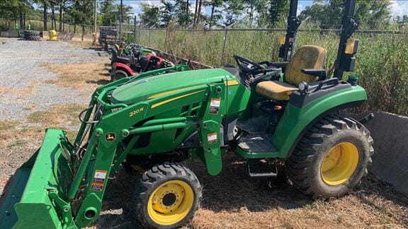 Main image John Deere 2032R
