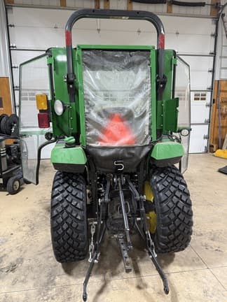 Image of John Deere 2032R equipment image 2