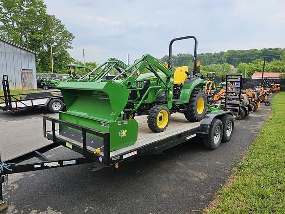 Image of John Deere 2032R Primary image