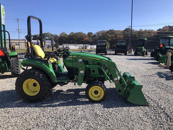 Image of John Deere 2032R Image 1