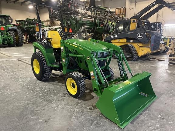 Image of John Deere 2032R equipment image 2