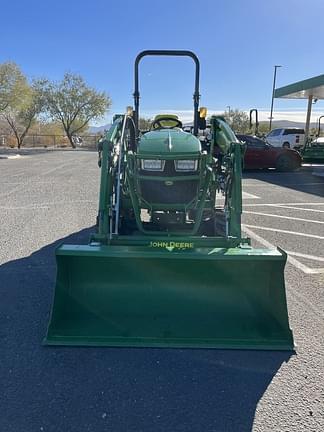 Image of John Deere 2032R equipment image 2