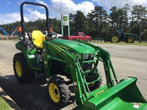 Image of John Deere 2032R Image 1