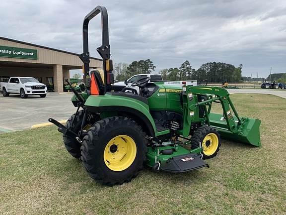 Image of John Deere 2032R equipment image 2