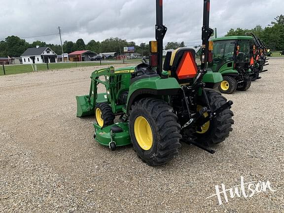 Image of John Deere 2032R equipment image 1