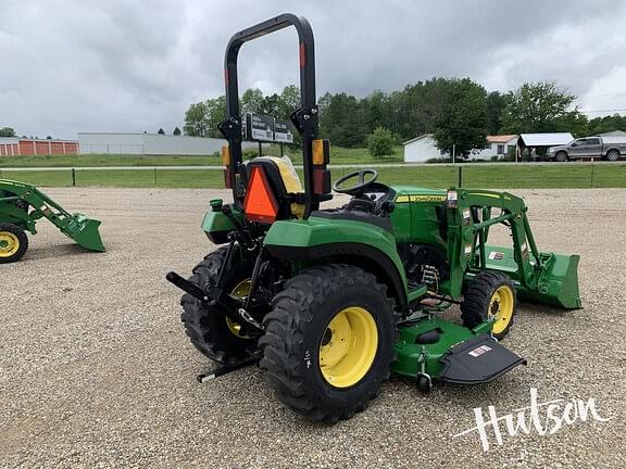 Image of John Deere 2032R equipment image 3