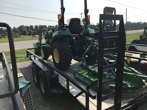 Image of John Deere 2038R equipment image 3