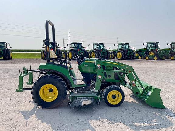 Image of John Deere 2038R equipment image 3