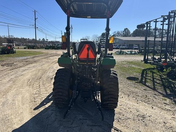 Image of John Deere 2038R equipment image 3