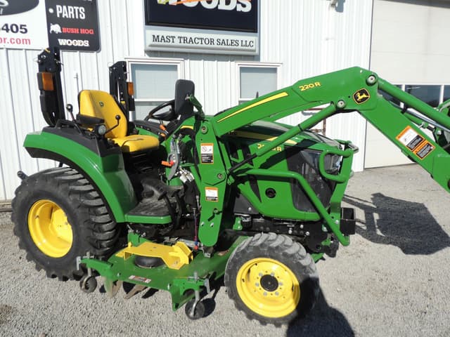 Image of John Deere 2038R equipment image 2