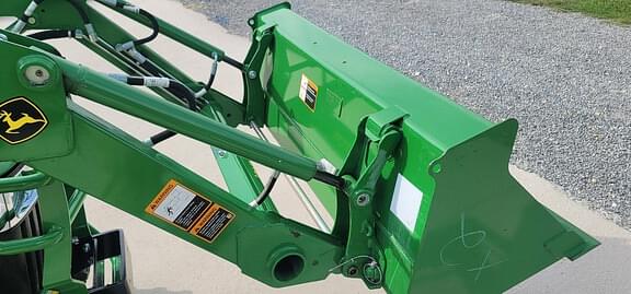 Image of John Deere 2038R equipment image 4