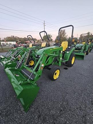 Image of John Deere 2038R equipment image 3