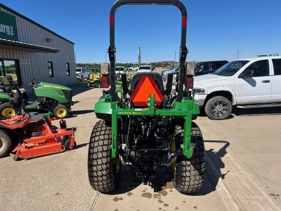 Image of John Deere 2038R equipment image 4