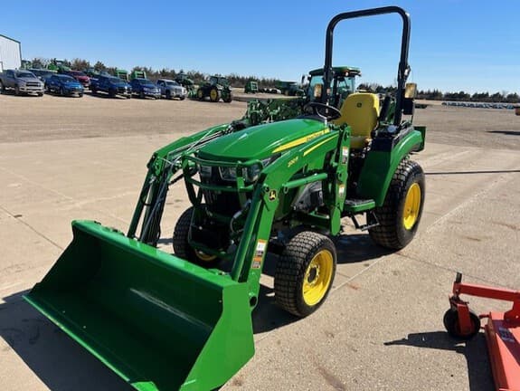 Image of John Deere 2038R equipment image 2