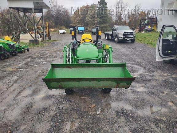 Image of John Deere 2038R equipment image 4