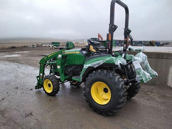 Image of John Deere 2038R equipment image 1