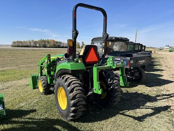 Image of John Deere 2038R equipment image 3