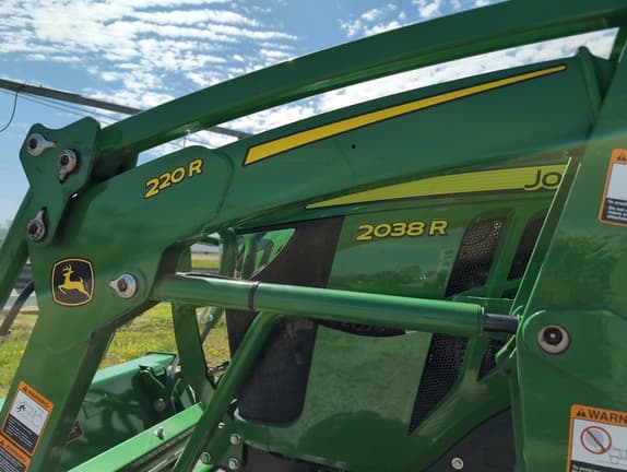 Image of John Deere 2038R equipment image 1