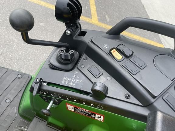 Image of John Deere 2038R equipment image 3