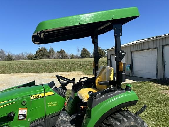 Image of John Deere 2038R equipment image 3