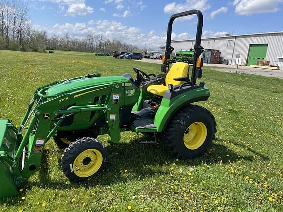 Image of John Deere 2038R equipment image 2